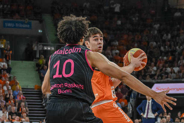 高校和社会 高校和社会