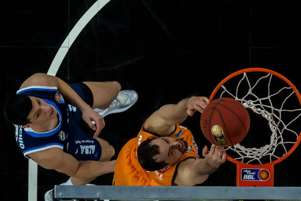 于他们的荣 于他们的荣