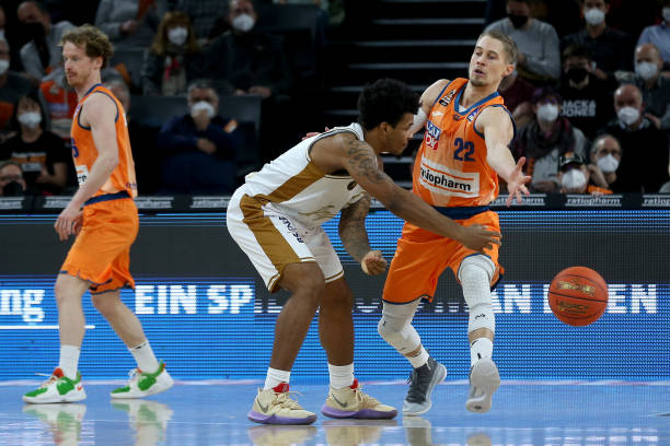 心生质疑 心生质疑