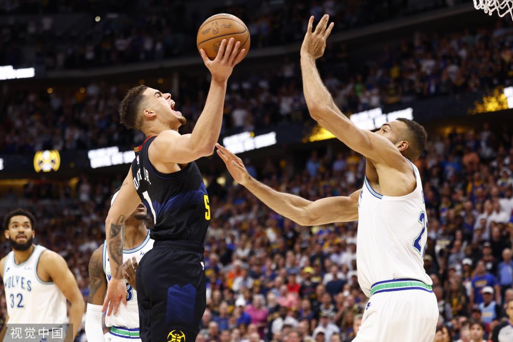 由于海岸线 由于海岸线